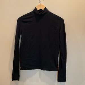 Athleta ASCENT SEAMLESS TURTLENECK - Size M